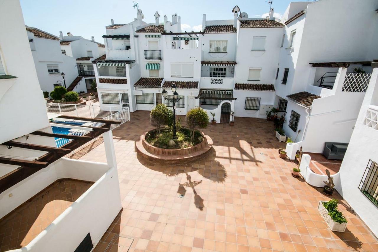 Puerto De La Duquesa Beach Apartment Castillo de Sabinillas Exterior photo